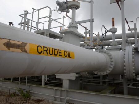 Oil prices rise, recoup some losses on signs of US inventory draw By Investing.com