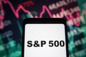 S&P 500 will hit 6200 by June 2025: UBS By Investing.com