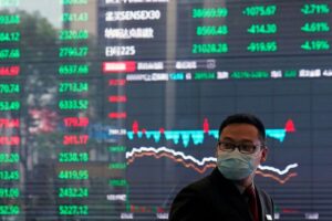 Asian stocks drift higher as rate cut bets grow; China lags By Investing.com