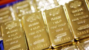 Gold Price Under Technical Pressure, All Eyes on Fed Rate Decision and NFPs