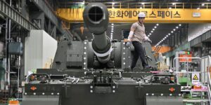 A South Korean weapons company once seen as a dinosaur is now churning out howitzers twice as fast as its Western competitors