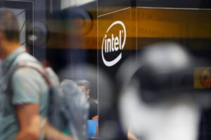 Intel battles AMD with new data center chips By Reuters