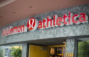 Lululemon lifts full-year earnings guidance, sending shares higher premarket By Investing.com