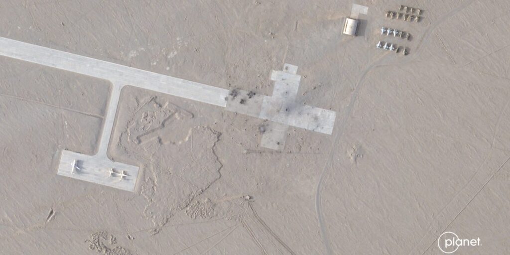 Satellite images show apparent mock-ups of US fifth-gen fighter jets and a runway with blast marks and craters in a Chinese desert