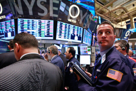 U.S. stocks higher at close of trade; Dow Jones Industrial Average up 1.03% By Investing.com