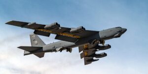 Upgrades to keep the US military’s oldest bombers — its B-52s — flying for a century are running into delays and rising costs, watchdog finds