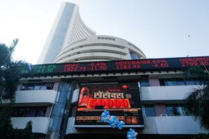 India underperformed EM in August; defensive sectors outperformed By Investing.com