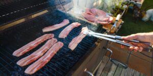 Eating less bacon and other processed meat may reduce the risk of diabetes, heart disease, and certain cancers, study shows