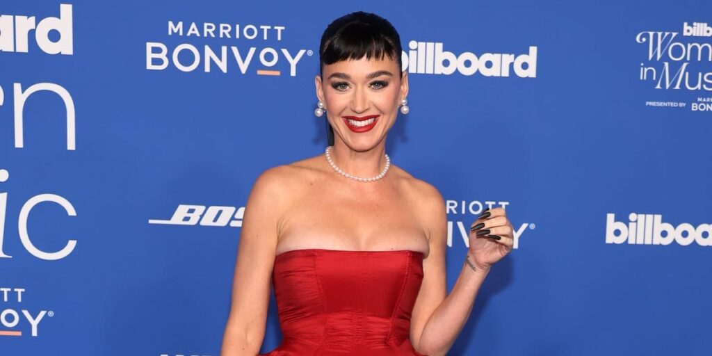 Katy Perry released another teaser for her new song ‘Woman’s World.’ People can’t decide whether she’s so back or desperate to relive her glory days.