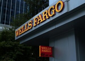 Wells Fargo reports mixed Q2 results, plans dividend hike By Investing.com