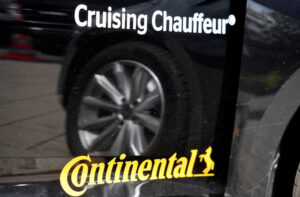 Continental shares soar on UBS upgrade, spin-off plan By Investing.com