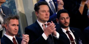 Elon Musk made a  billion blunder. Wall Street still wants to work with him.