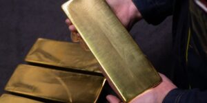 This is what gold’s record price actually reveals, according to experts