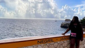 33-year-old mom: I left the U.S. to live 10 minutes from the beach in Jamaica for ,900 a month—’I could not be happier’