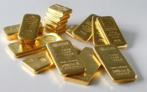 Gold’s strong rally likely to continue as interest rates are cut, says UBS By Investing.com