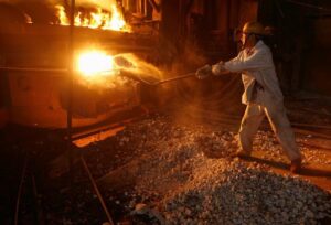 Global steel output down 7% annually in August: UBS By Investing.com