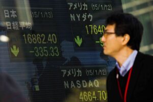 Asian stocks dip after US presidential debate; Chinese shares at 7-mth low By Investing.com