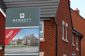 Barratt Developments shares slide on profit drop By Investing.com