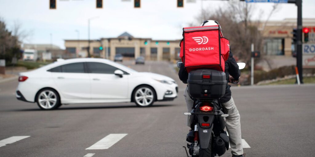 DoorDash is trying a new way of making deliveries — and it doesn’t involve gig workers