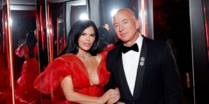 Lauren Sánchez says Jeff Bezos has a no-phone rule in the morning