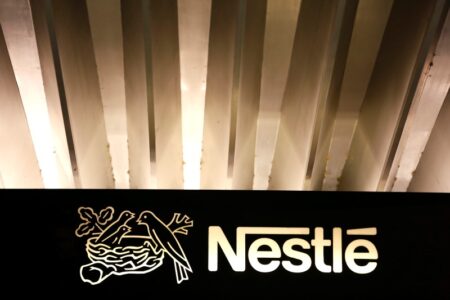 Nestle cuts outlook after Q3 miss, raising concerns over growth and profit margins By Investing.com