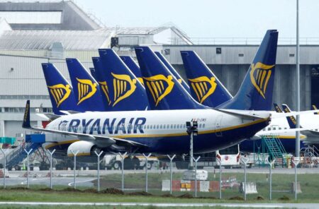 Ryanair higher as BofA raises FY25E EPS by 9%, PO to €21 By Investing.com