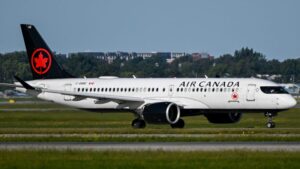 Air Canada reaches last-minute deal with pilots union, averting strike