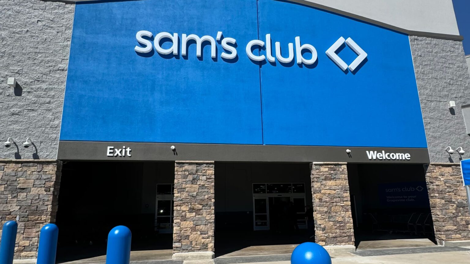 Walmart-owned Sam’s Club tests a future without checkout lines