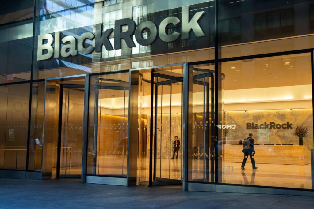 BlackRock Stock Hits All-Time High as Results Easily Top Estimates