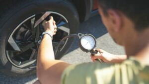 Credit cards’ roadside assistance programs could save you the next time you’re stranded