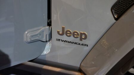 Stellantis recalls 194,000 Jeep plug-in hybrids over fire risks