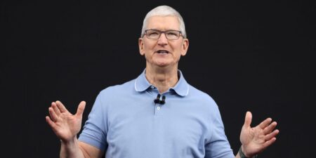 Apple CEO Tim Cook’s daily routine starts with waking up at 4 a.m. and reading customer emails