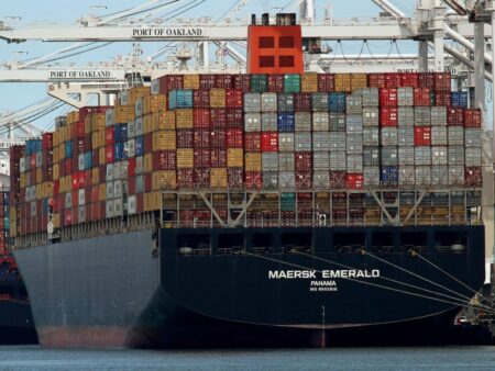 The biggest stock market winners and losers of the US port strike