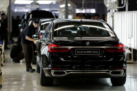 BMW and Mercedes quarterly sales drop on weak China By Reuters