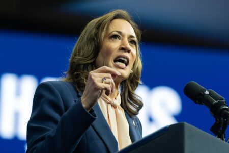 23 Nobel Prize-Winning Economists Say Harris’ Economic Plan Beats Trump’s