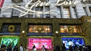 Macy’s Staging an Indoor Version of New York’s Outdoor Holiday Markets