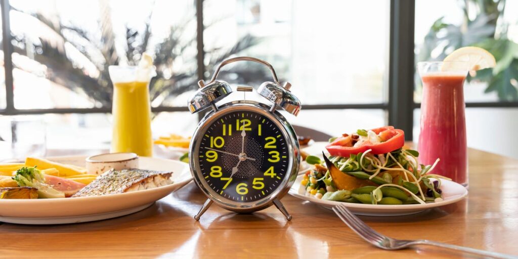 To burn fat and improve blood sugar, try intermittent fasting, a new study says