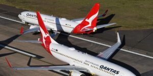 A Qantas flight made an emergency landing in Sydney due to a suspected engine failure on a Boeing 737