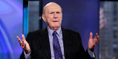 The late Julian Robertson’s Tiger Management is in a legal fight with one of the hedge funds the billionaire seeded