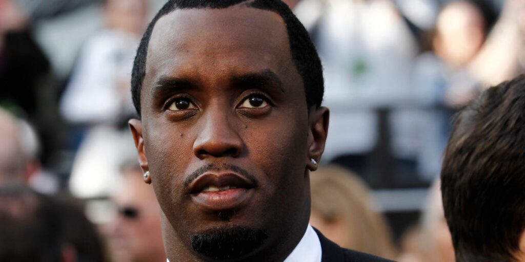 Diddy may ask a judge to drop his sex trafficking case because the Bureau of Prisons took pictures of his to-do list