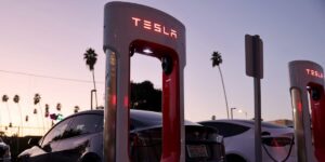 Tesla dangles deals for new buyers who take delivery by end of year as it tries to hit goal