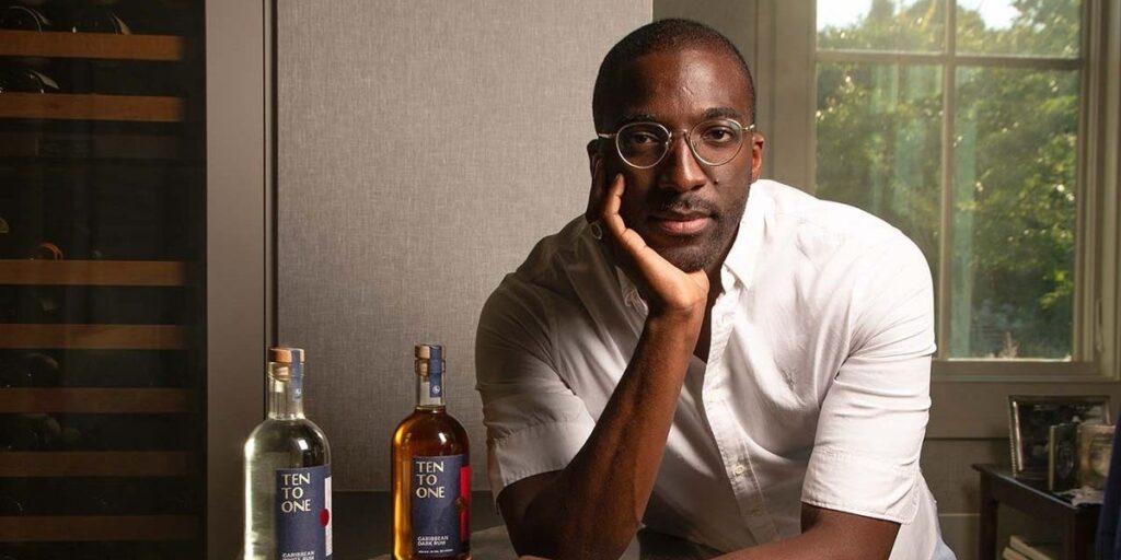 This Starbucks exec quit to launch a rum brand. These 3 strategies helped him succeed — and attract investors like Howard Schultz.