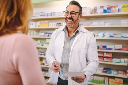 3 Pharmacy Chains That Offer Free Medications